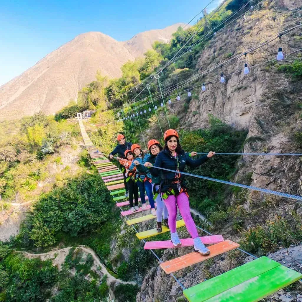 San Mateo de Otao y su puente tibetano