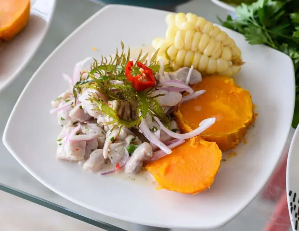 ceviche almuerzo en lima